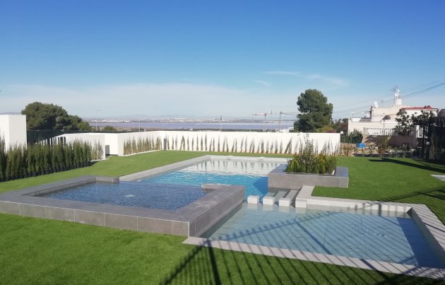 Bungalov - Novostavba - Torrevieja - Torrevieja