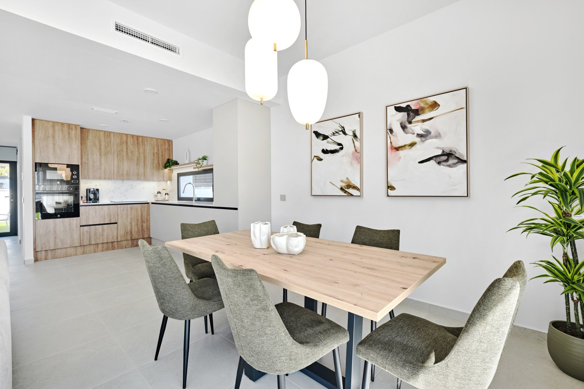 Novostavba - Městský dům - San Miguel de Salinas