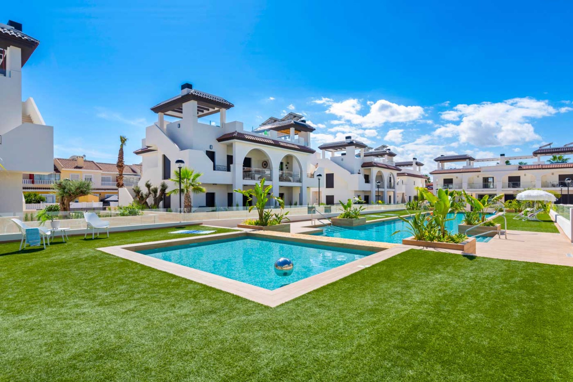 Obra nueva - Villa / Semi pareado - Rojales