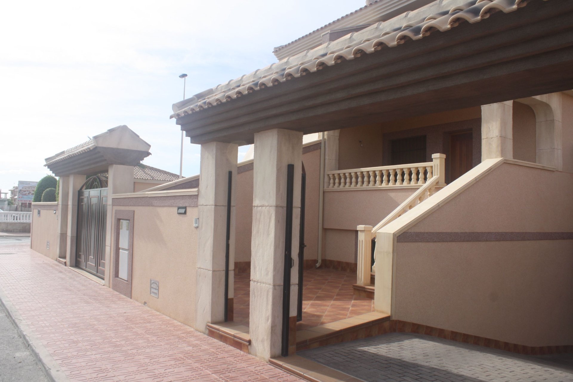 Obra nueva - Villa / Semi pareado - Torrevieja