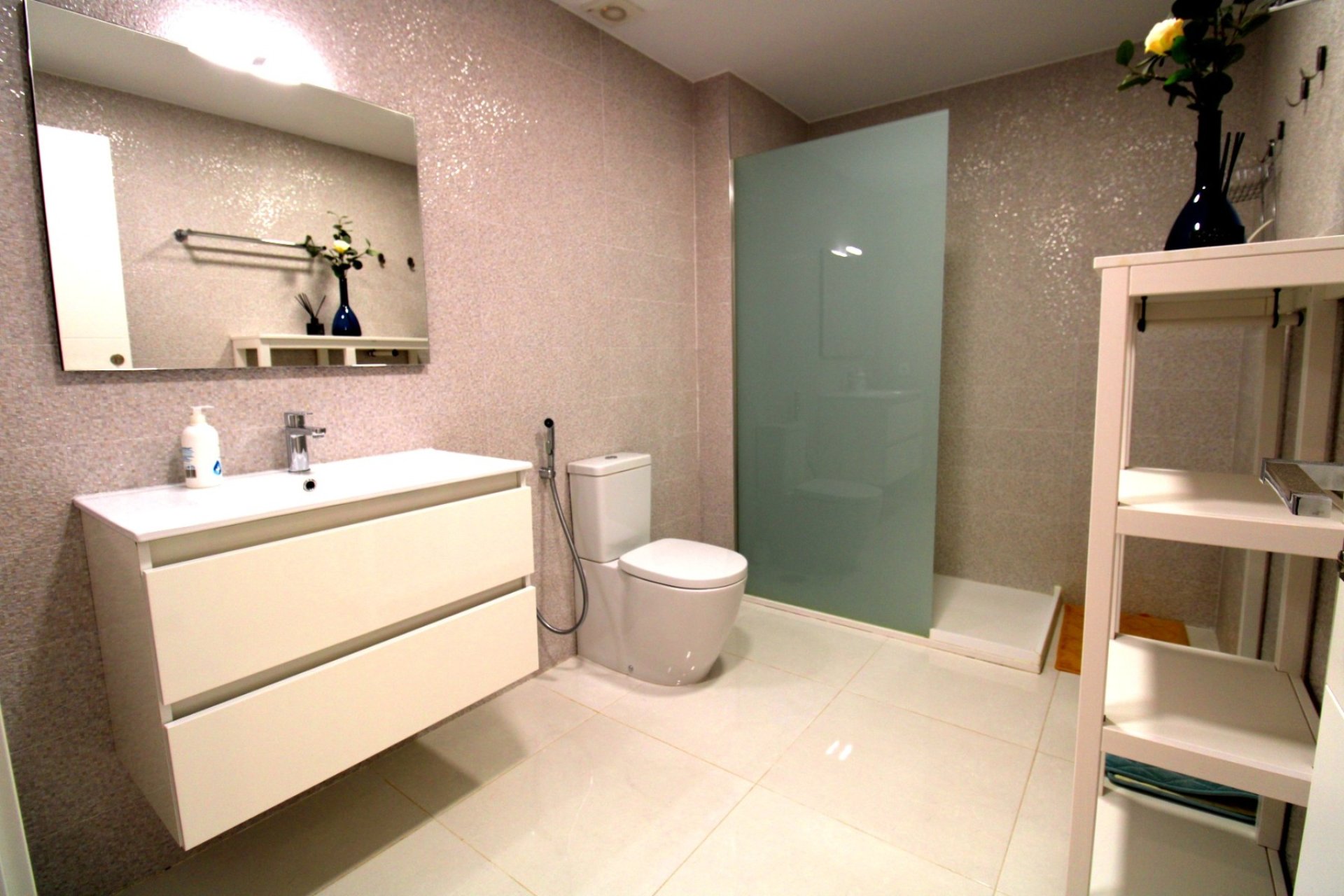 Segunda mano - Villa - San Miguel de Salinas