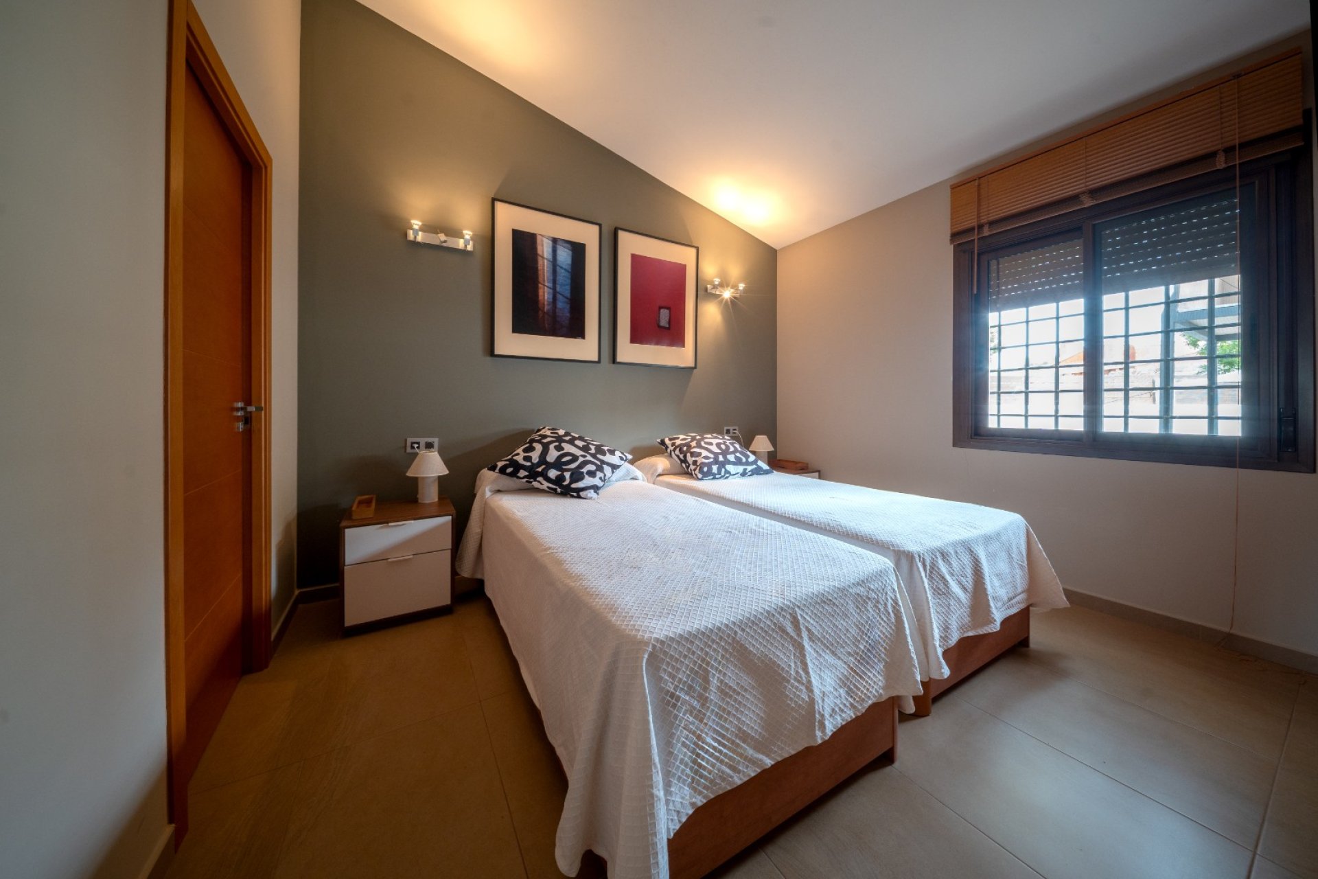 Segunda mano - Villa / Semi semi-detached - Orihuela Costa