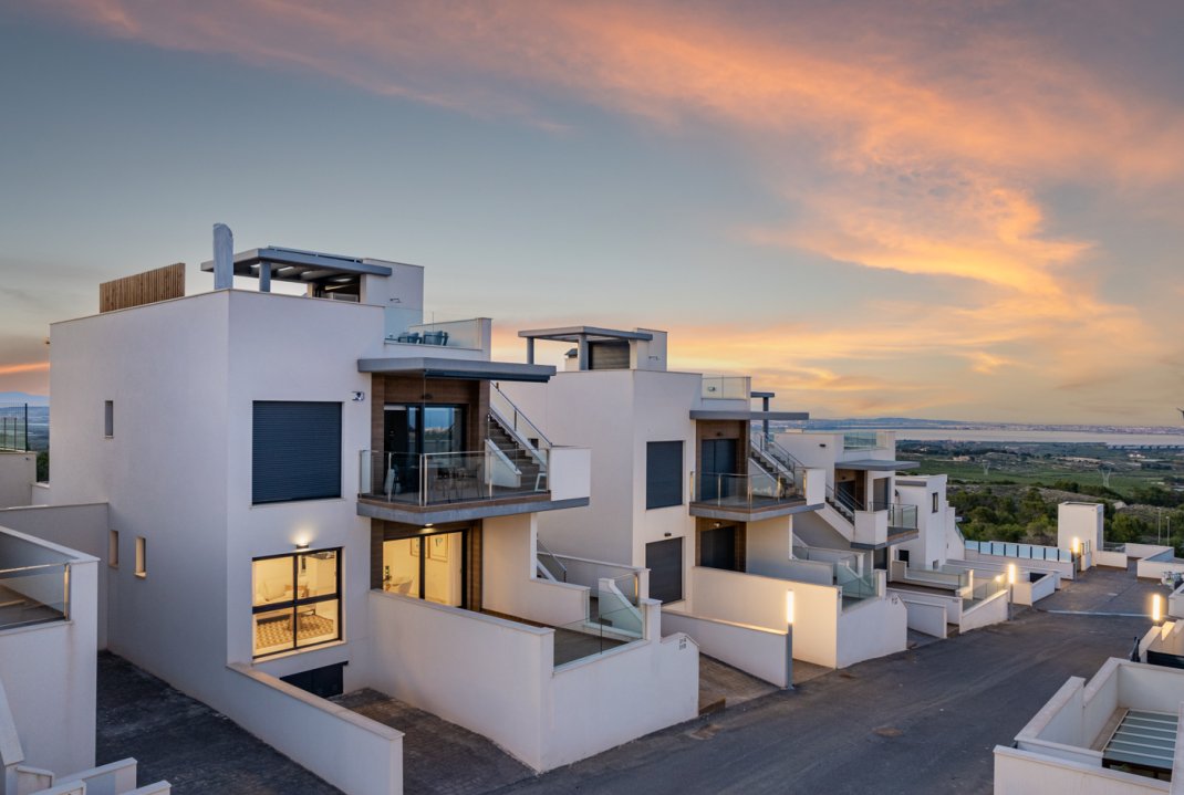 Obra nueva - Bungalow - San Miguel de Salinas