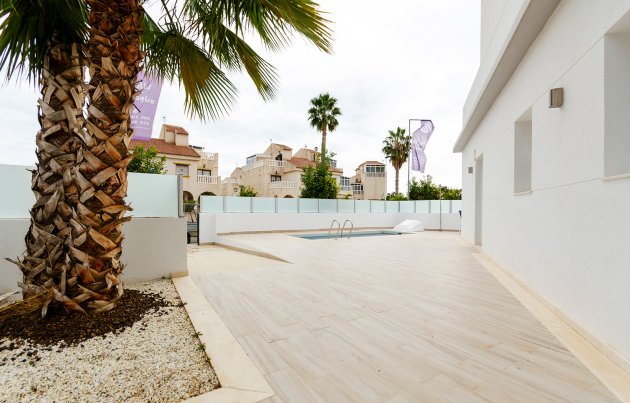 Obra nueva - Adosado - Torrevieja