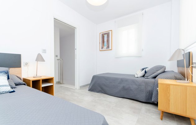 Obra nueva - Adosado - Torrevieja