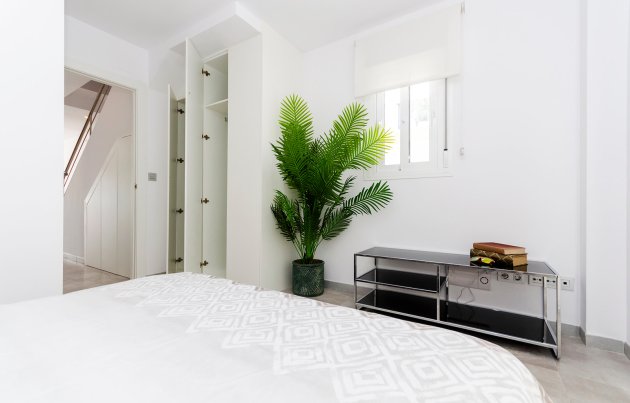 Obra nueva - Adosado - Torrevieja