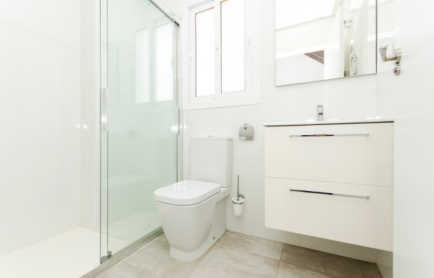 Obra nueva - Adosado - Torrevieja