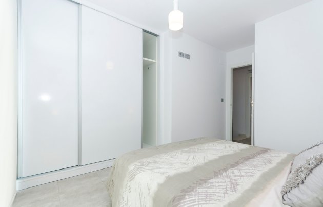 Obra nueva - Adosado - Torrevieja