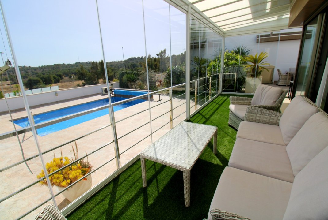 Segunda mano - Villa - San Miguel de Salinas