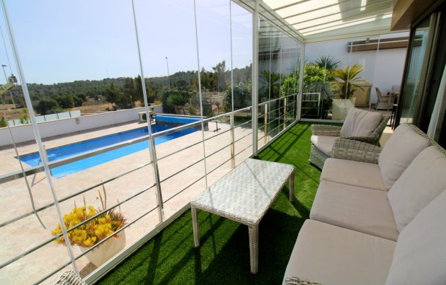 Segunda mano - Villa - San Miguel de Salinas