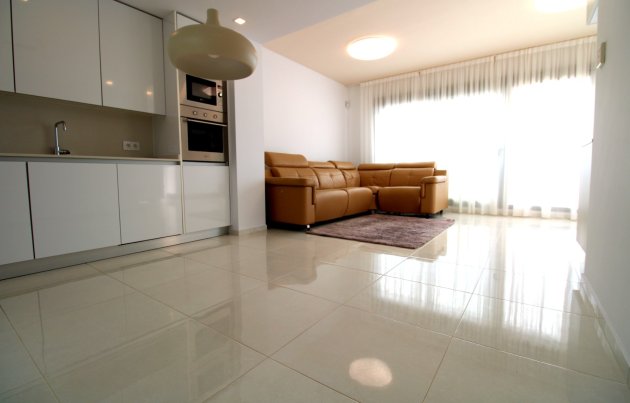 Segunda mano - Villa - San Miguel de Salinas