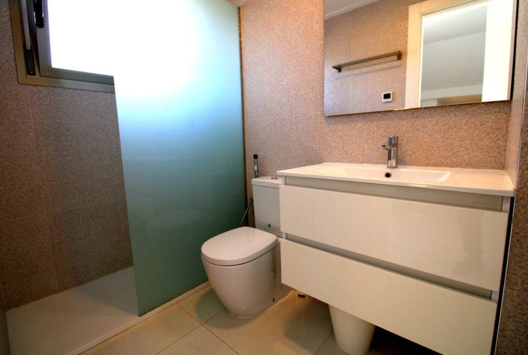 Segunda mano - Villa - San Miguel de Salinas