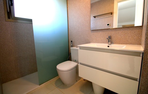 Segunda mano - Villa - San Miguel de Salinas