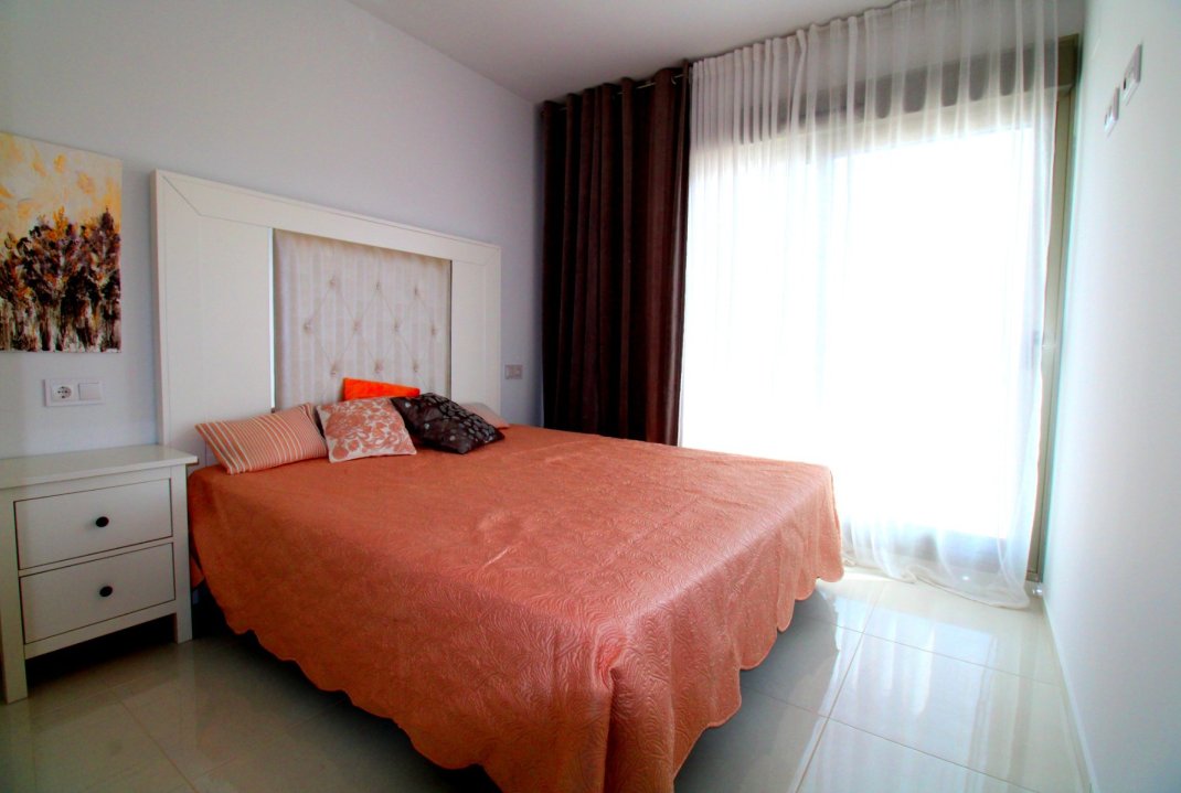 Segunda mano - Villa - San Miguel de Salinas