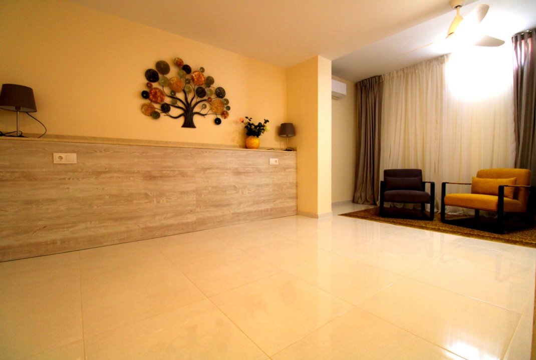 Segunda mano - Villa - San Miguel de Salinas