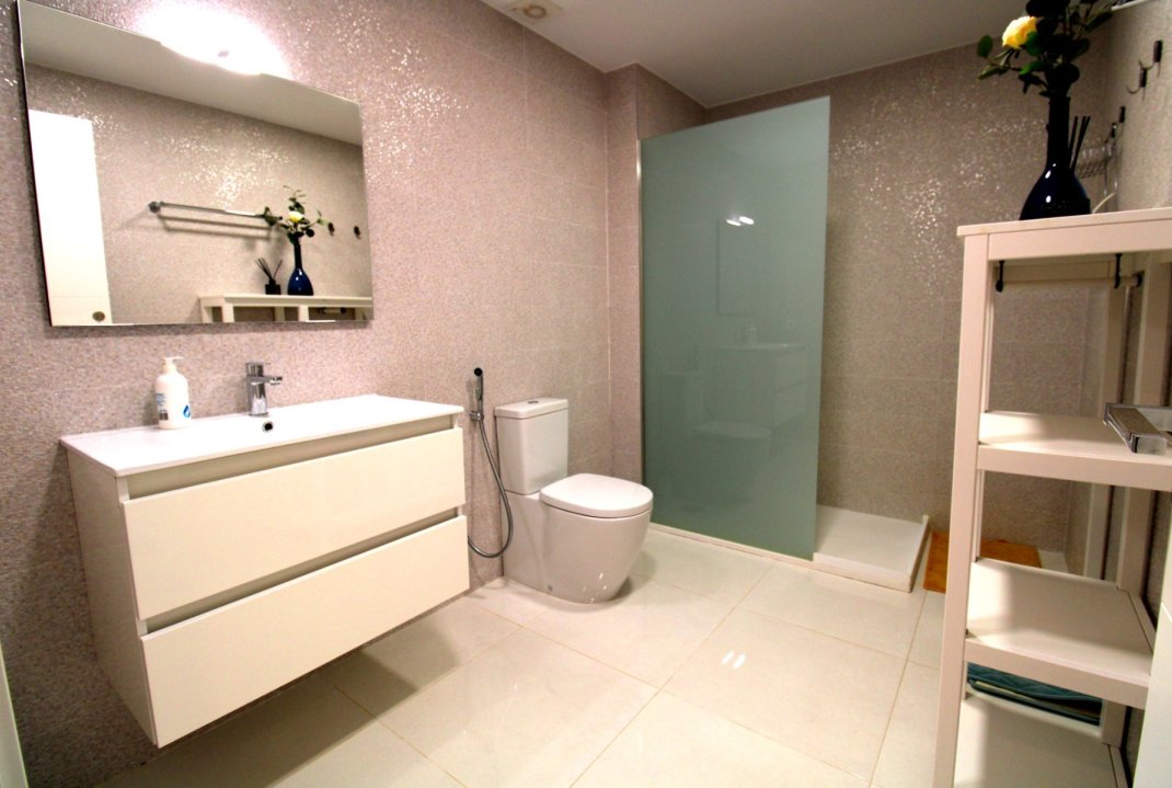 Segunda mano - Villa - San Miguel de Salinas