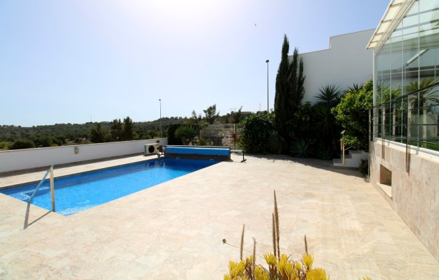 Segunda mano - Villa - San Miguel de Salinas