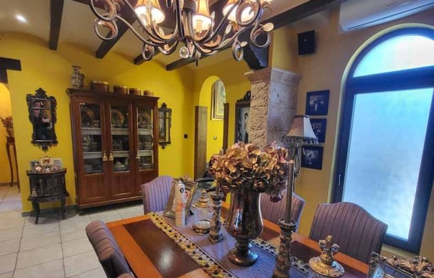 Segunda mano - Villa - Bigastro