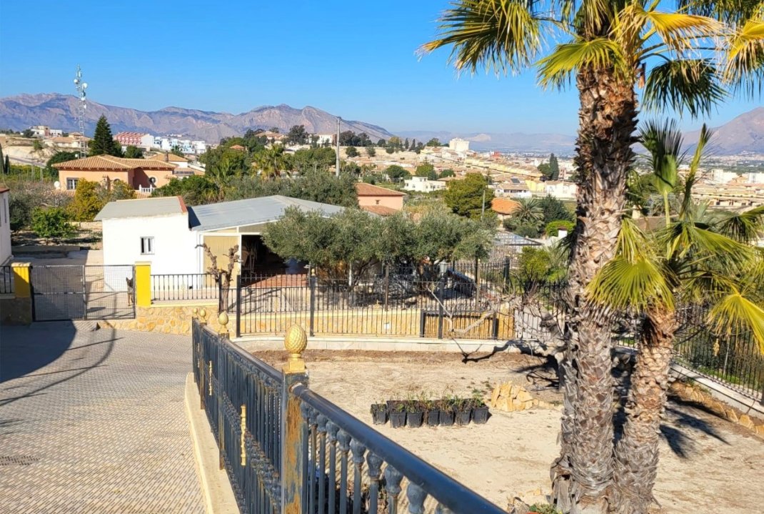 Segunda mano - Villa - Bigastro