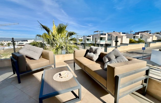 Obra nueva - Adosado - Benijofar