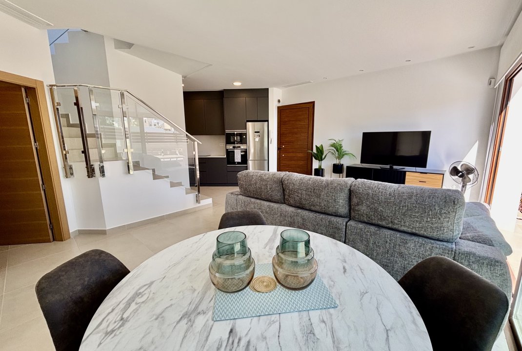 Obra nueva - Adosado - Benijofar