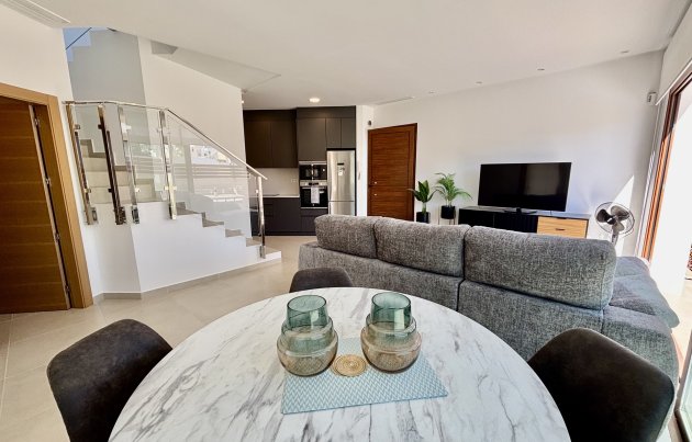 Obra nueva - Adosado - Benijofar