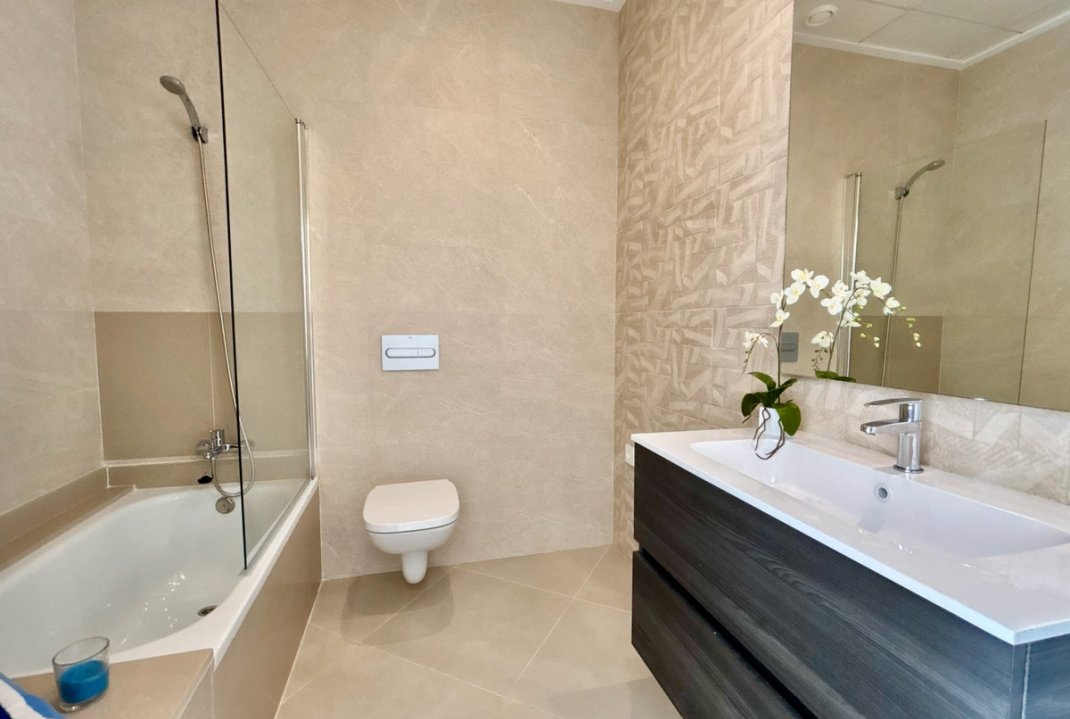 Obra nueva - Adosado - Benijofar