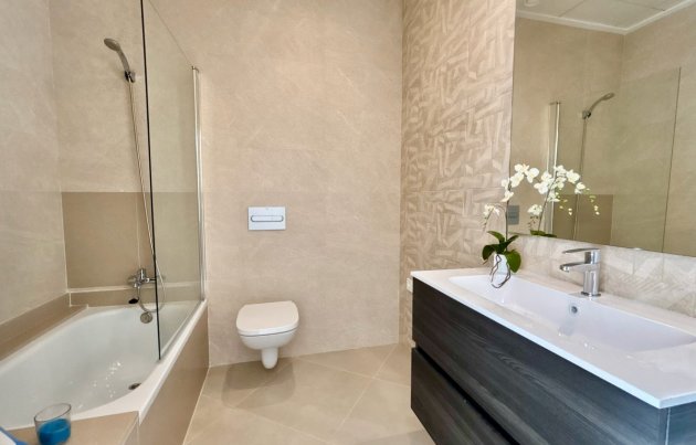 Obra nueva - Adosado - Benijofar