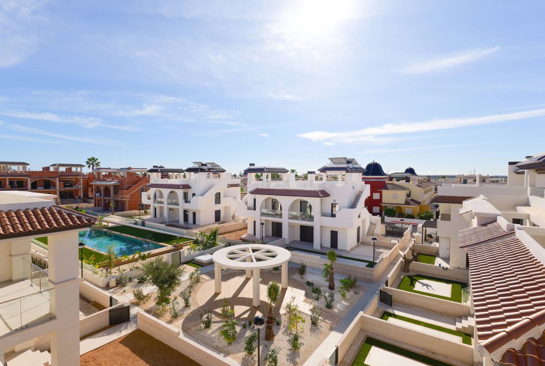 Obra nueva - Villa / Semi pareado - Rojales