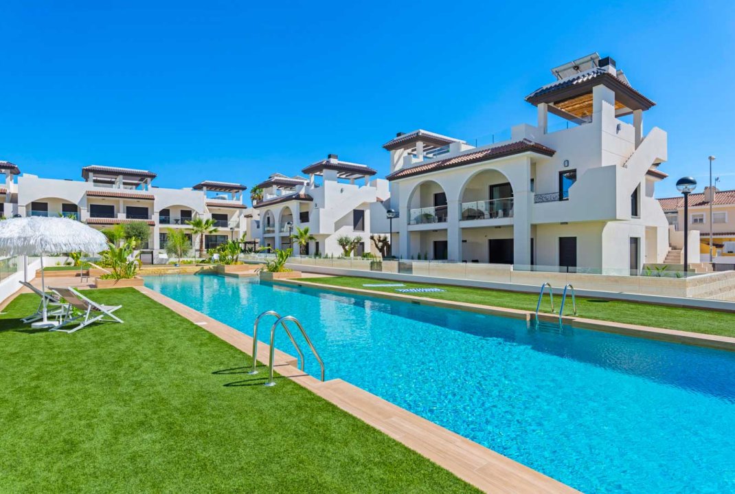 Obra nueva - Villa / Semi pareado - Rojales