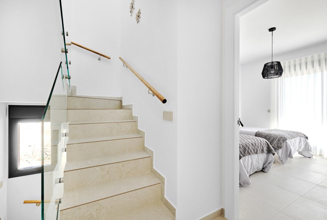 Novostavba - Městský dům - San Miguel de Salinas