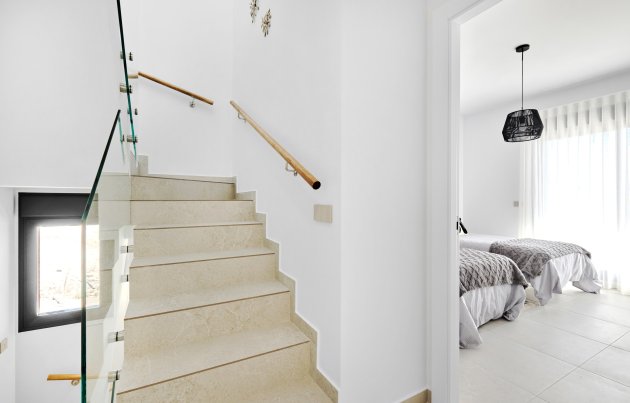 Novostavba - Městský dům - San Miguel de Salinas