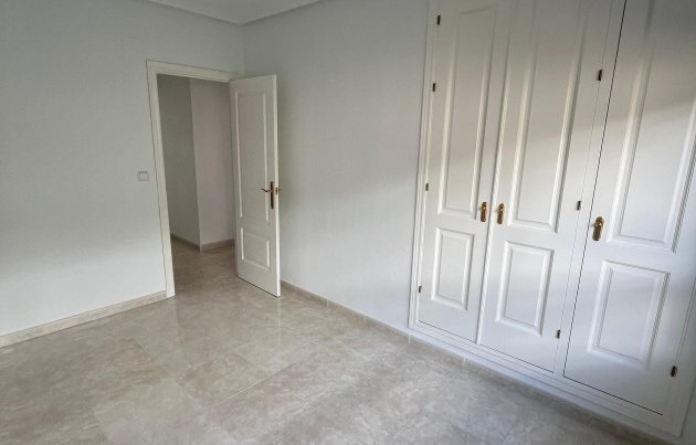 Obra nueva - Apartamento / piso - Orihuela Costa