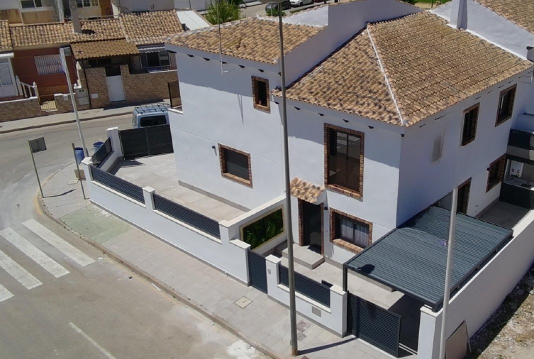 New Build - Villa / Semi semi-detached - Pilar de la Horadada