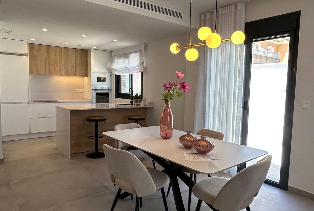 New Build - Villa / Semi semi-detached - Pilar de la Horadada
