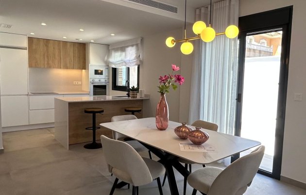 New Build - Villa / Semi semi-detached - Pilar de la Horadada