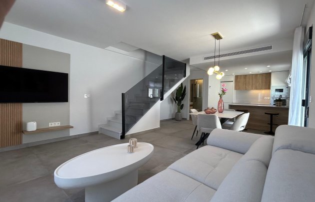 New Build - Villa / Semi semi-detached - Pilar de la Horadada