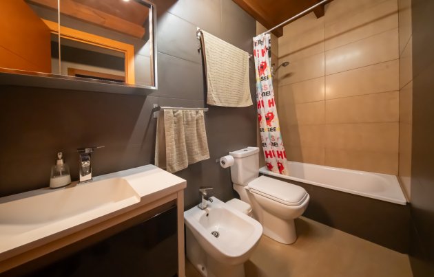 Segunda mano - Villa / Semi semi-detached - Orihuela Costa