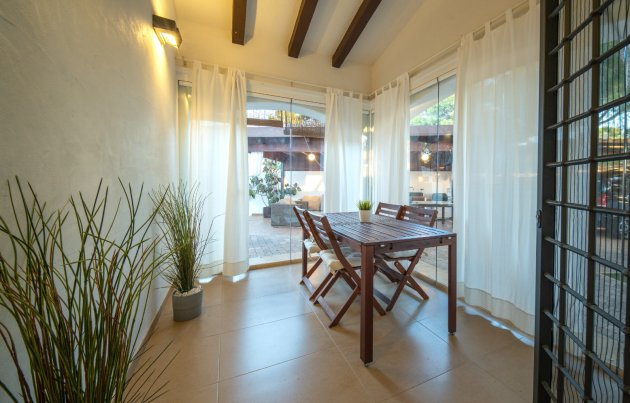 Segunda mano - Villa / Semi semi-detached - Orihuela Costa