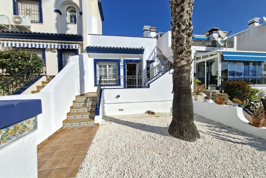 Segunda mano - Villa - Orihuela Costa - Villamartín
