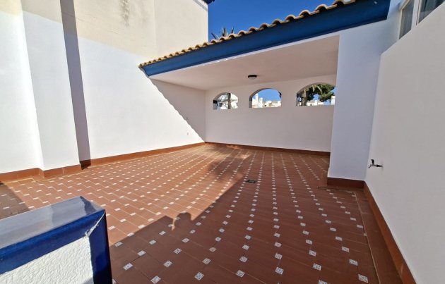 Segunda mano - Villa - Orihuela Costa - Villamartín