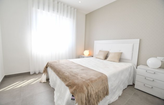 Obra nueva - Bungalow - San Miguel de Salinas