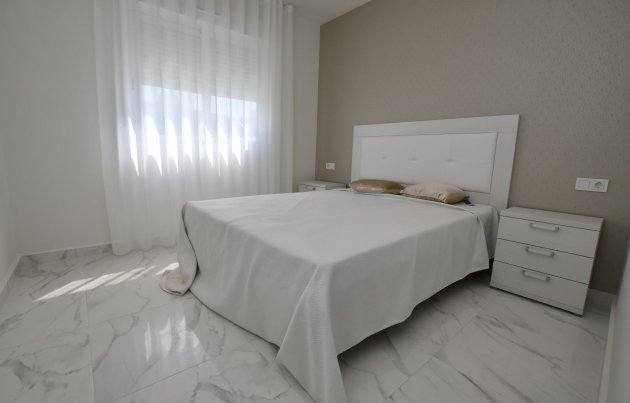 Obra nueva - Bungalow - San Miguel de Salinas