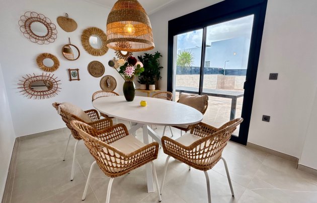 Obra nueva - Adosado - Benijofar