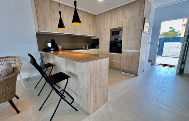 Obra nueva - Adosado - Benijofar