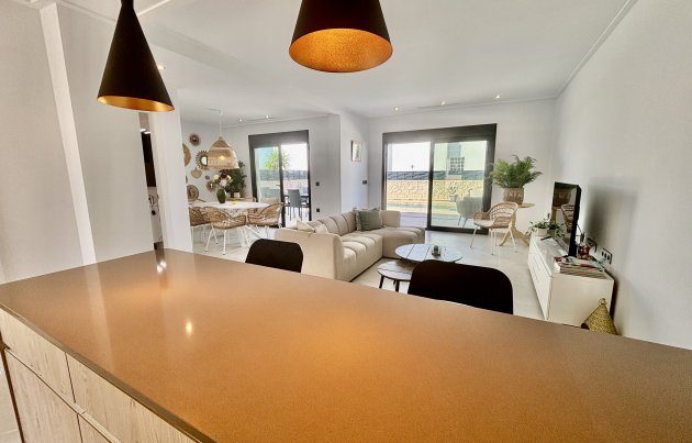 Obra nueva - Adosado - Benijofar