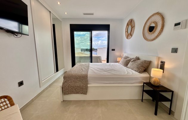 Obra nueva - Adosado - Benijofar