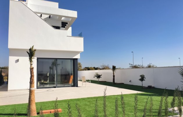 Obra nueva - Adosado - Pilar de la Horadada