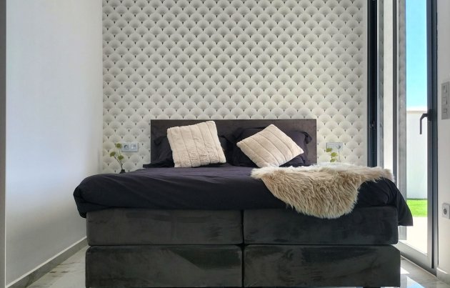 Obra nueva - Adosado - Pilar de la Horadada